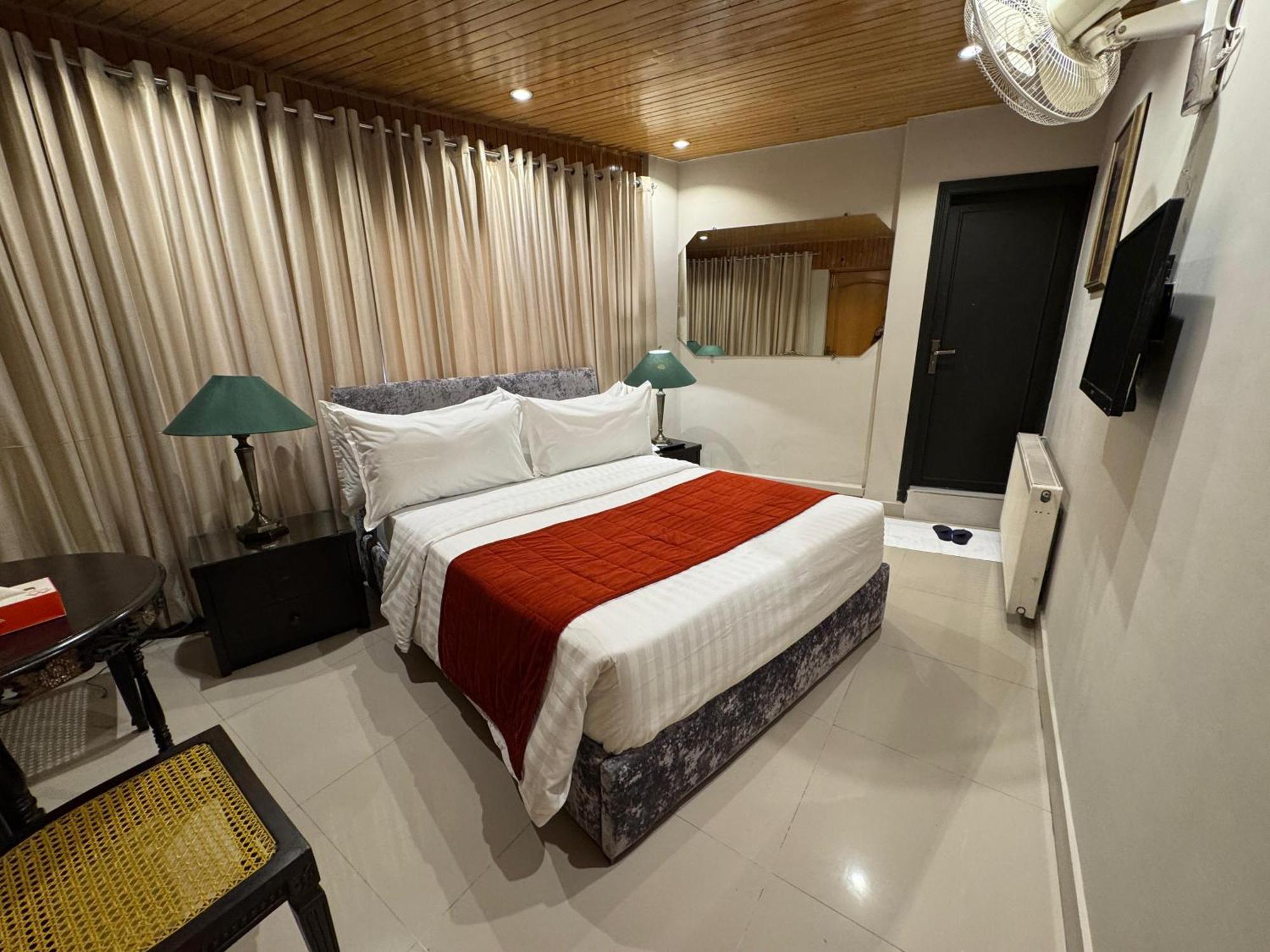 Maisonette Firhill Hotel & Resort Murree Bagian luar foto