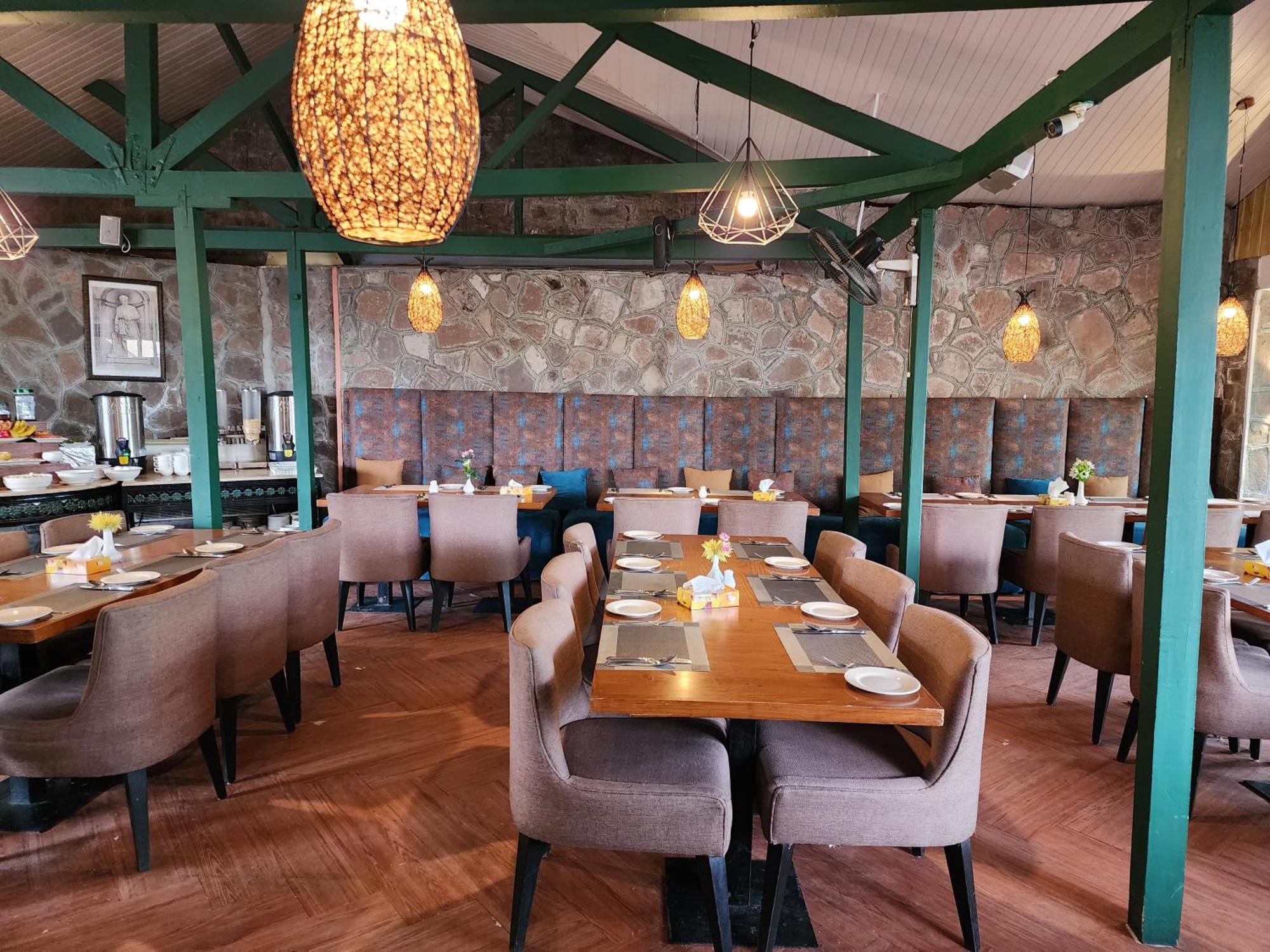 Maisonette Firhill Hotel & Resort Murree Bagian luar foto